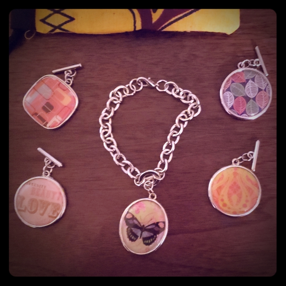 Bracelet w Interchangeable Dangles